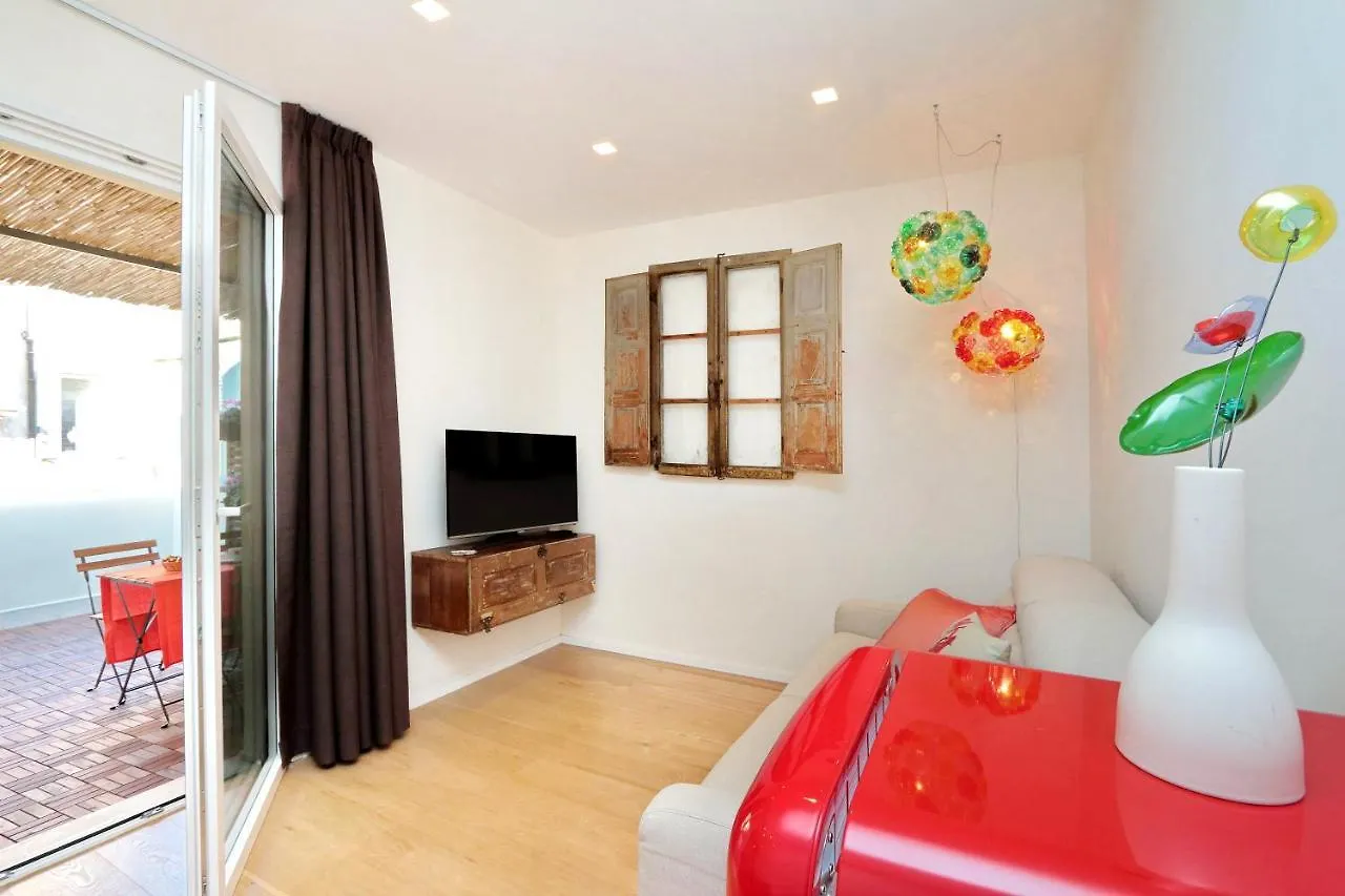 Colosseum Stylish Apartment Rome Italy